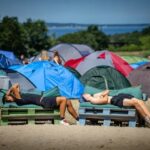 Når sommeren synger: Derfor trækker musikfestivaler i Nordjylland stadig fulde huse